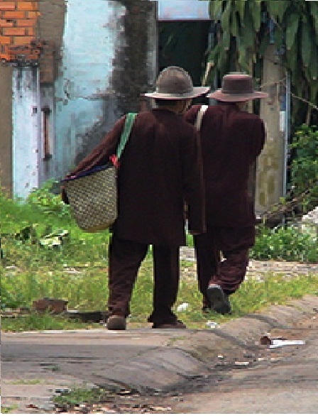 Lật tẩy đối tượng mạo danh phật tử đi bán nhang “rởm” giá cao